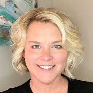 Meet your Posher, Valerie